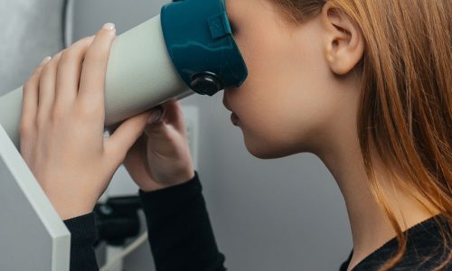 Низкоинтенсивная лазеростимуляция цилиарной мышцы